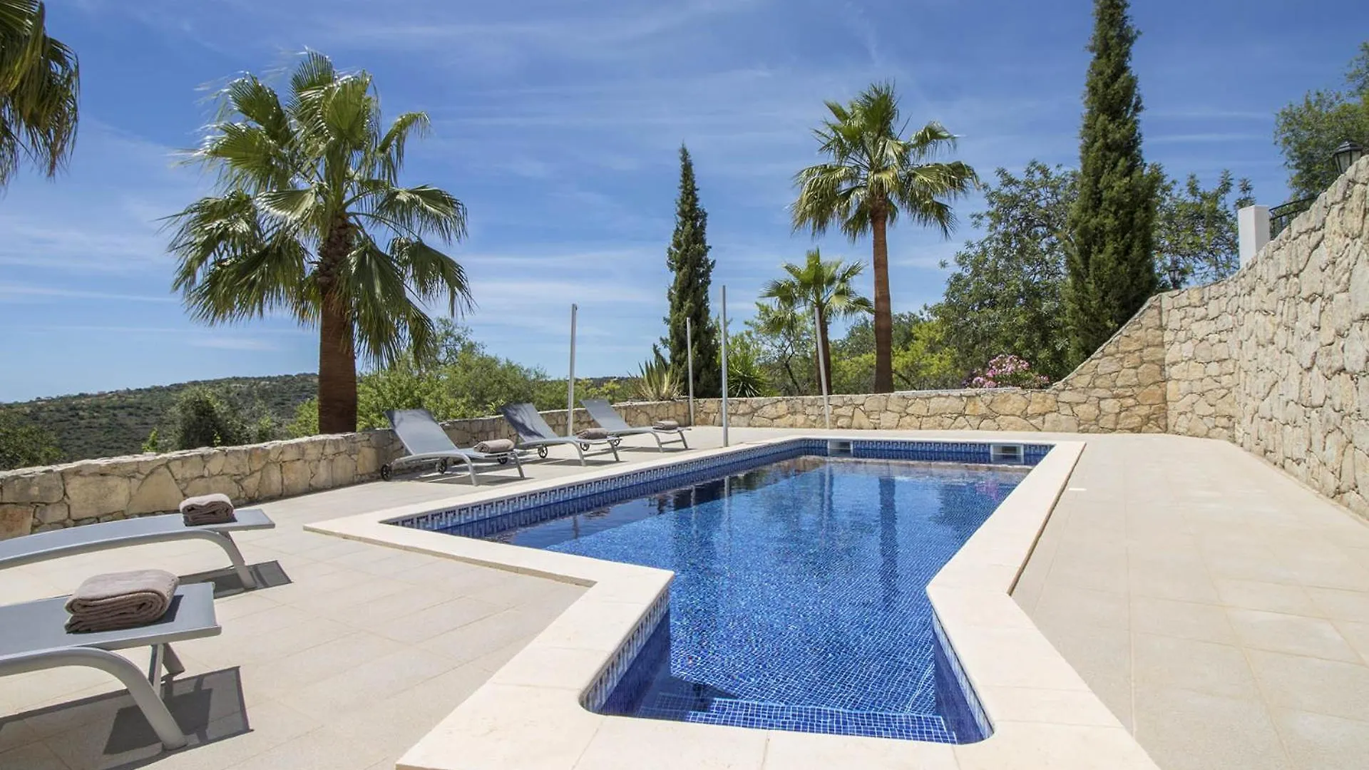 Villa Angel Loule