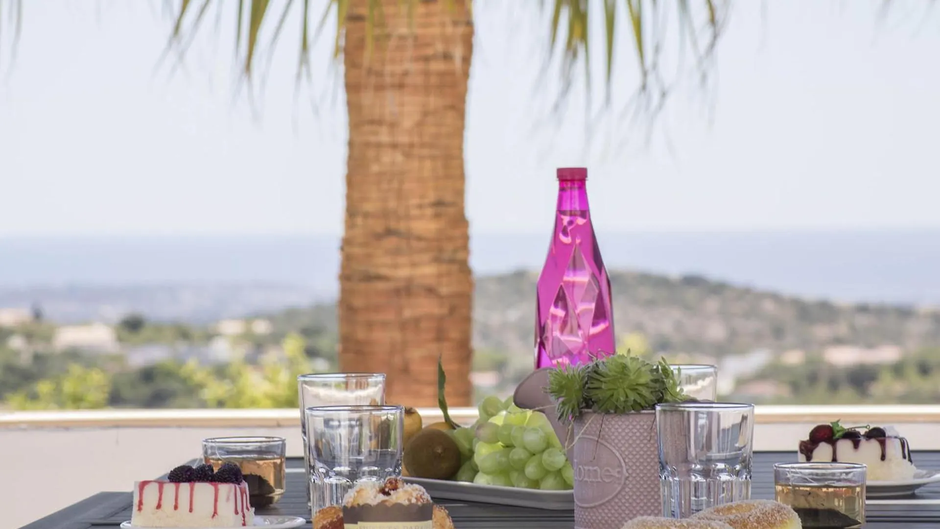 Villa Angel Loule 0*,